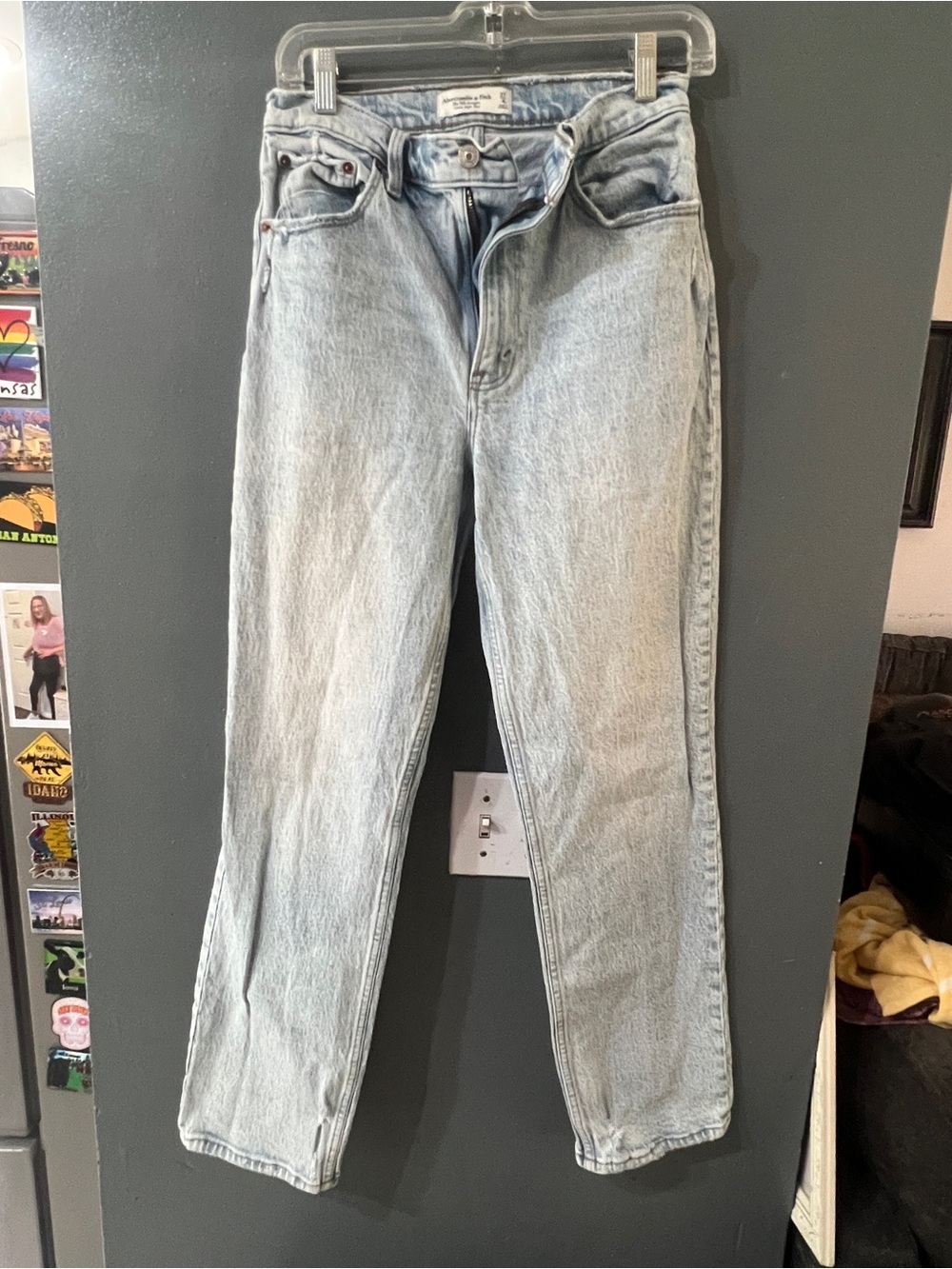 Abercrombie high rise 90s jeans